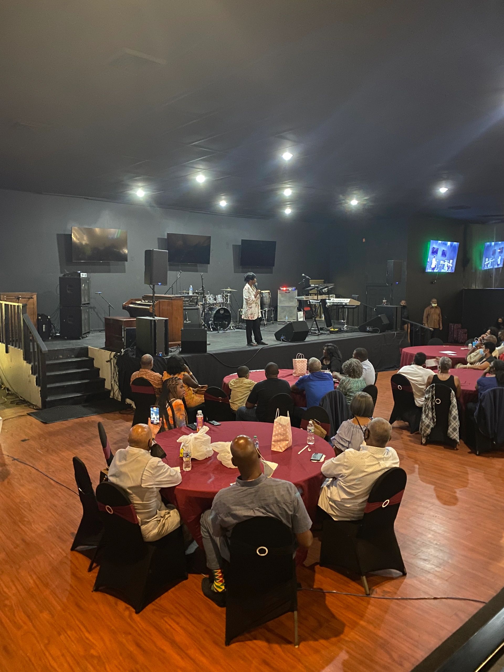 Recent comedy show photo 11